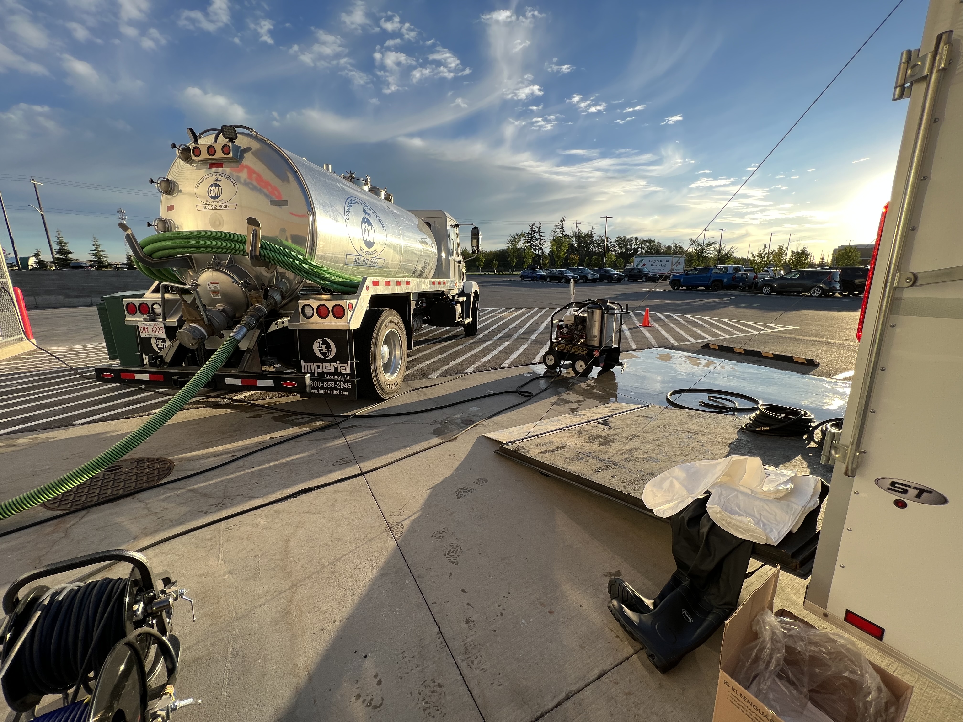 GDM Vac technicians responding to a Calgary grease trap emergency